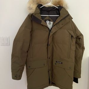 Emory Slim Fit Genuine Coyote Fur Trim Parka XL Canada Goose